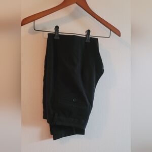 GAP slim cropped stretch pant Women's size 6 regular length, classic black